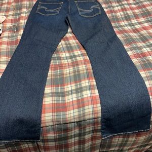 Signature by Levi Strauss & Co. modern boot cut & some are curvy size 8 medium